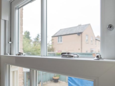 4 Tips For Keeping Your Old Sash Windows in Good Condition