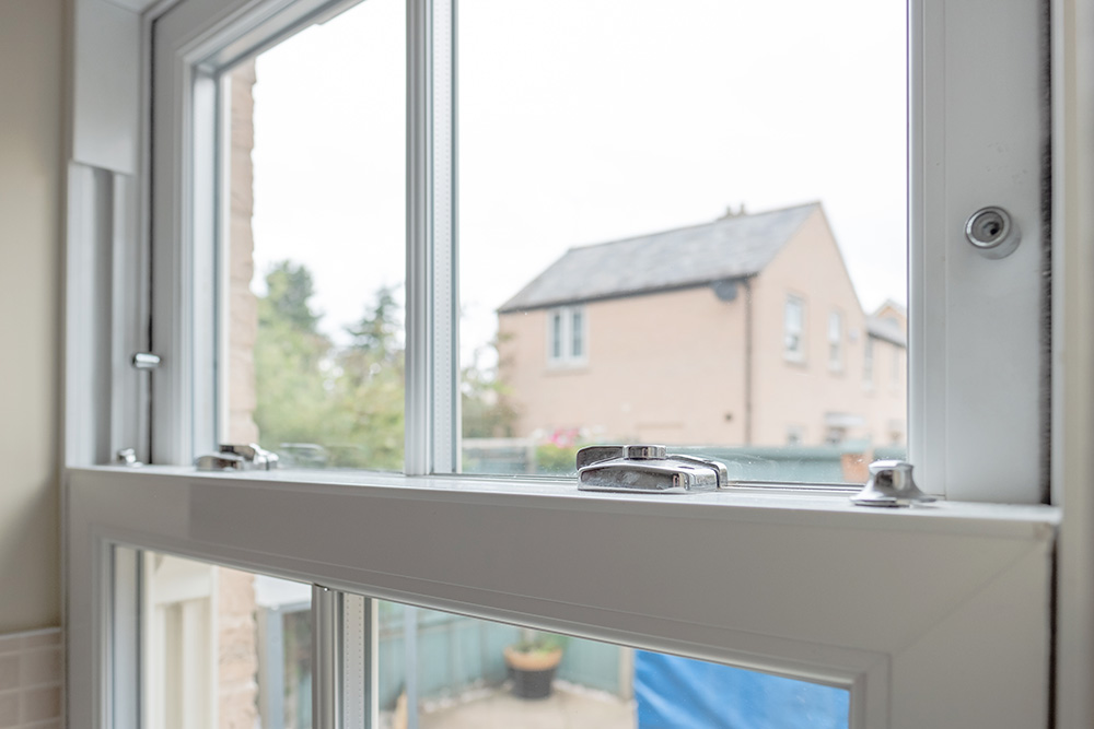 4 Tips For Keeping Your Old Sash Windows in Good Condition